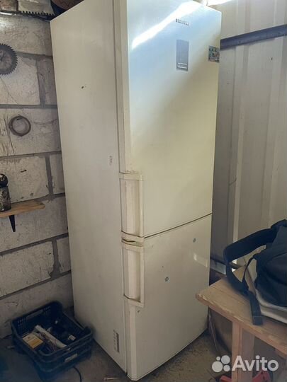 Холодильник samsung