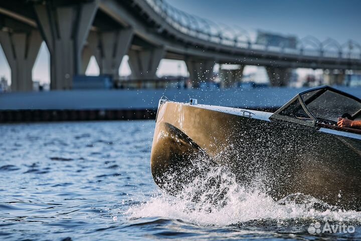 Стильный катер Prive