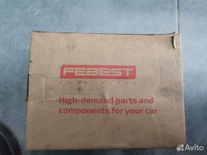 Подушка двигателя правая mmcyrh лансер /аутлендер