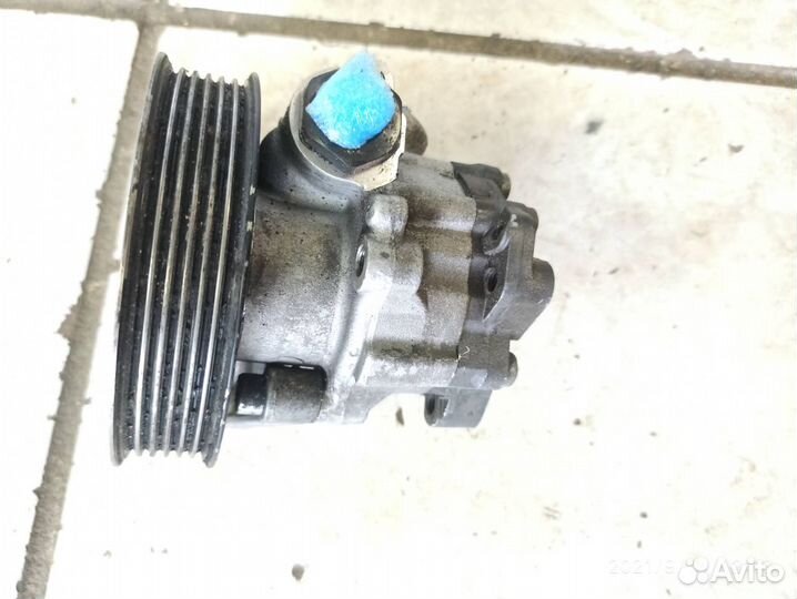 Насос гур 2.2 CDI mercedes sprinter 906