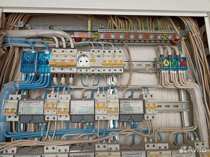 Услуги электрика,сантехника, сети под ключ