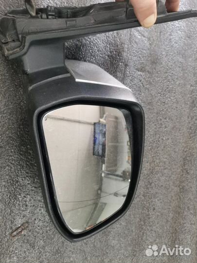 Зеркало заднего вида боковое правое Ford Focus 2