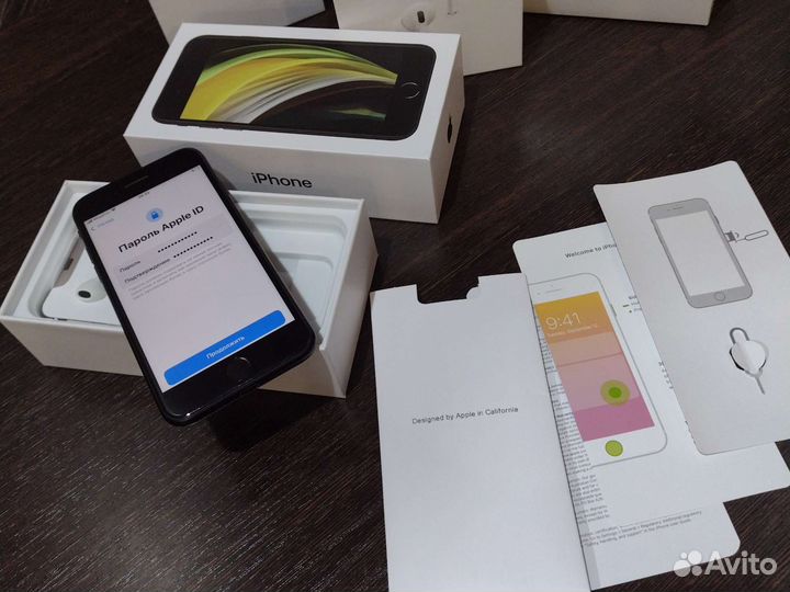 iPhone SE (2020), 64 ГБ