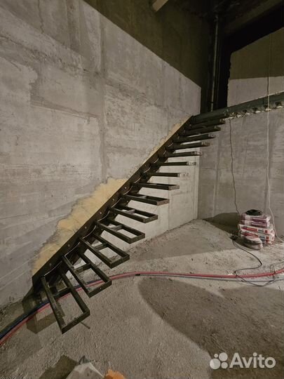 Изготовление и монтаж лестниц