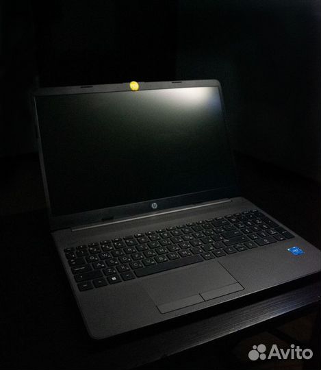 Ноутбук HP 250 g8