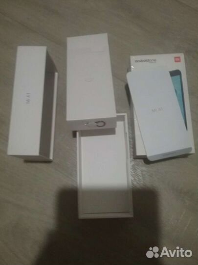 Комплект от телефона MI A1