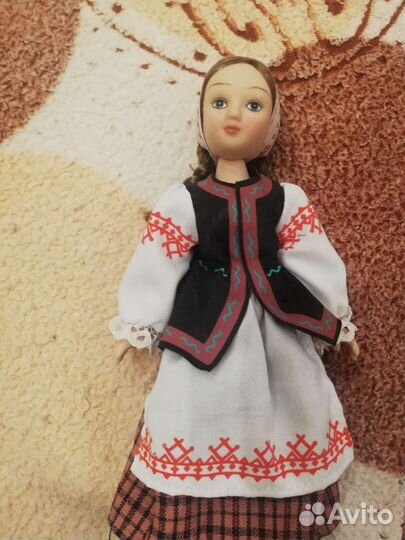 Кукла фарфоровая коллекционная