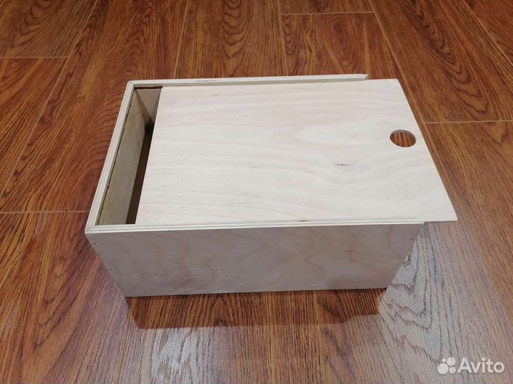 Ящик деревянный подарочный