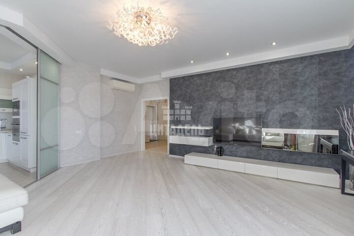 3-к. квартира, 138,5 м², 17/18 эт.