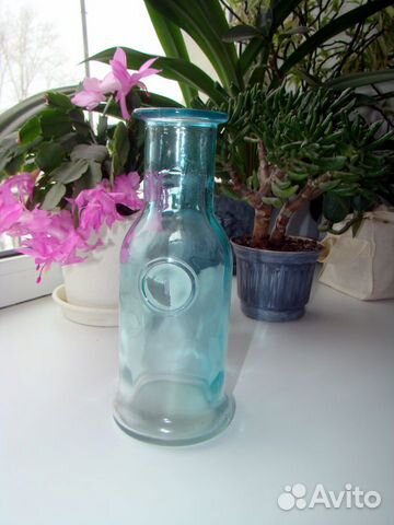 Ваза-бутылка стеклянная в сканди стиле