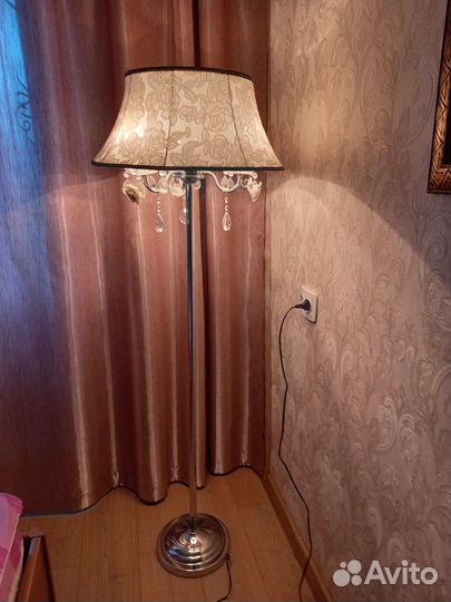 Торшер напольный с абажуром бу