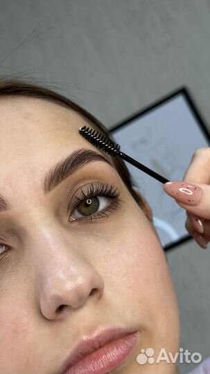 Коррекция бровей, окрашивание, ламинирование