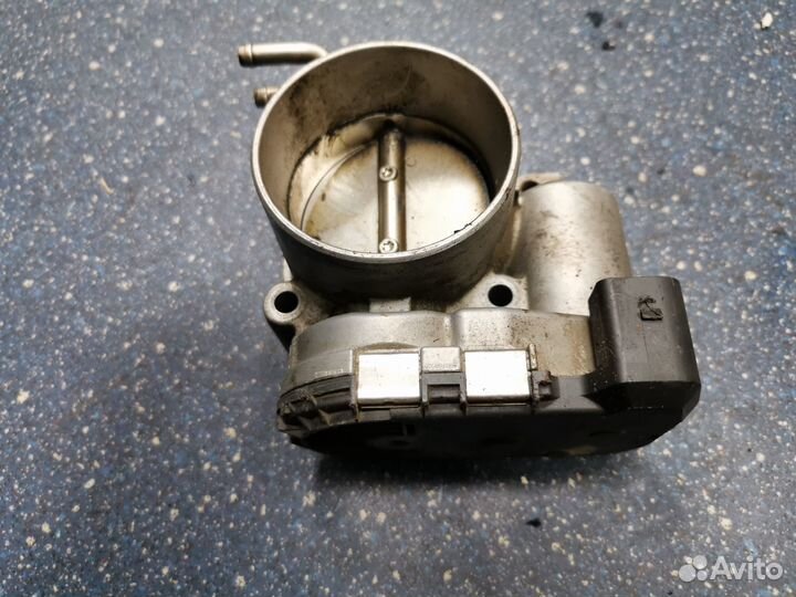 Дроссельная заслонка Skoda Audi Volkswagen