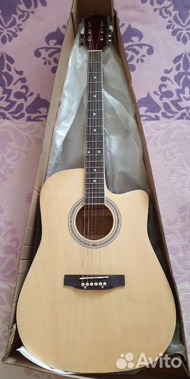Гитара эстрадная (новая)