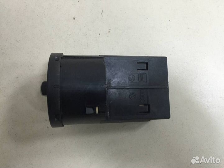 Переключатель света фар Volkswagen Polo Sed RUS 20