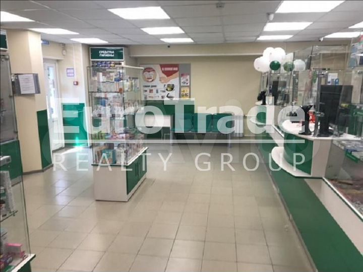 Продам торговое помещение, 303 м²