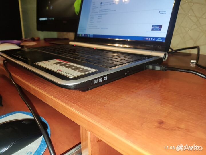 Ноутбук Packard Bell Core 2 Duo 3/250Gb 15,6