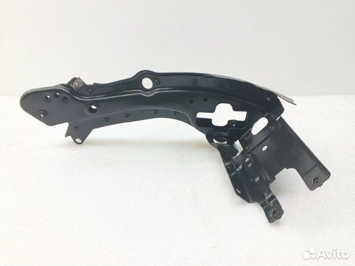 Кронштейн фары правый Mercedes-Benz E-Class W211