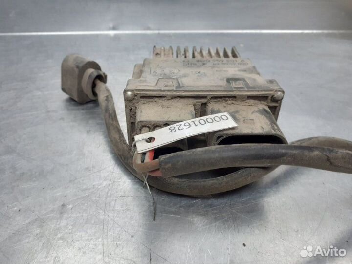 Блок управления вентилятором Volkswagen Passat