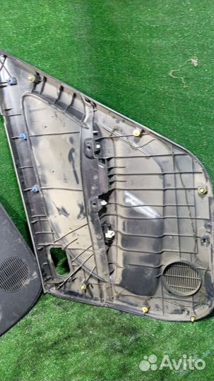Обшивка двери Toyota Caldina