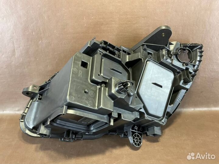 Корпус фары правой для Mercedes-Benz C-klasse W205