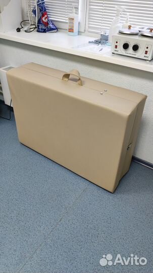 Кушетка косметологическая складная бу