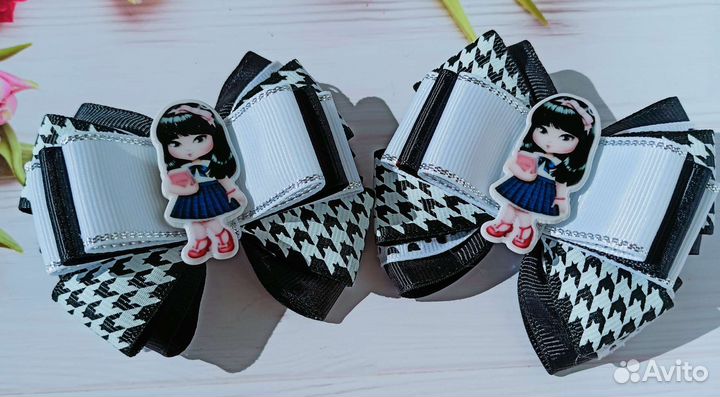 Школьные бантики ручной работы