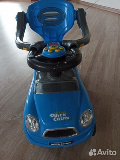 Каталка машинка с ручкой для родителей