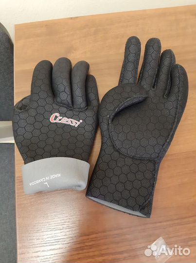 Перчатки для подводной охоты