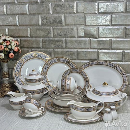 Набор столовой посуды на 12 персон