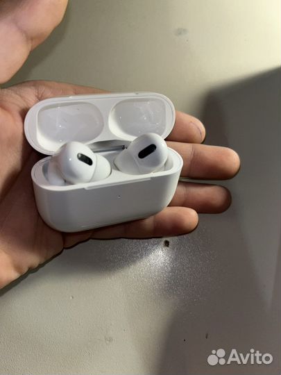 Беспроводные наушники airpods