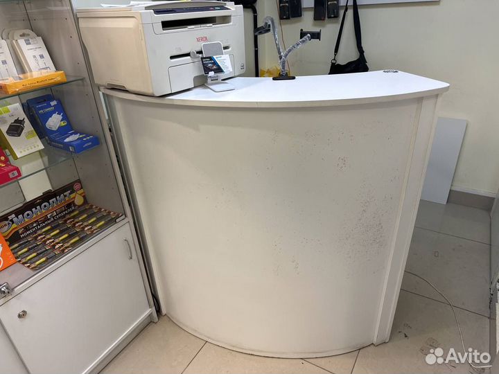 Стойка ресепшн