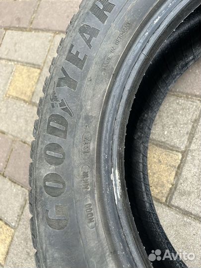 Goodyear UltraGrip Ice 225/55 R17