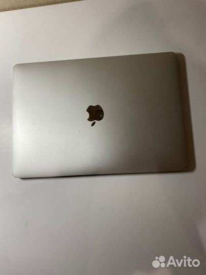 Macbook pro 13 2017 A1708 8/128gb