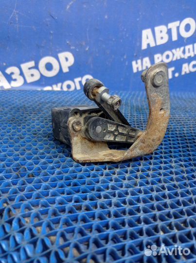 Датчик положения кузова Bmw E65 седан 2004