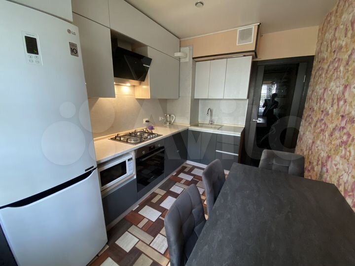 2-к. квартира, 50,8 м², 1/3 эт.