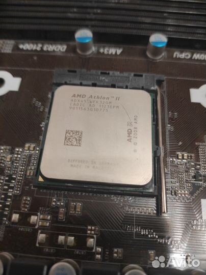 Материнская плата с процессором