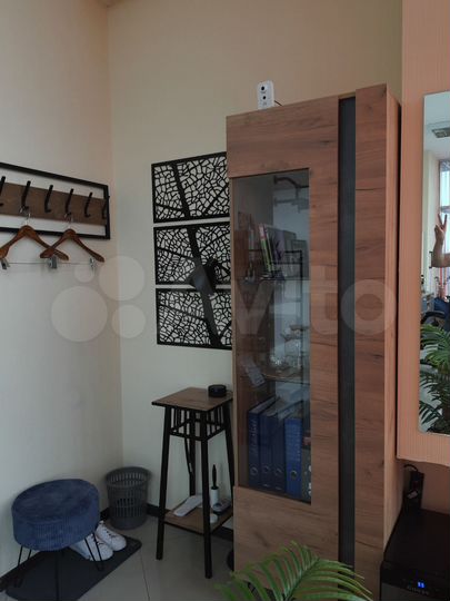 Офис с панорамными окнами, с мебелью Loft, Центр