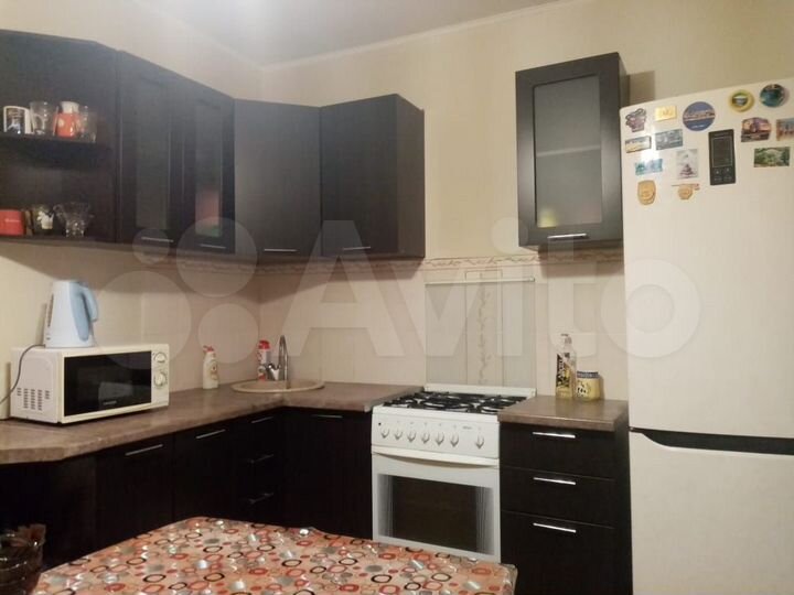 2-к. квартира, 45 м², 6/9 эт.