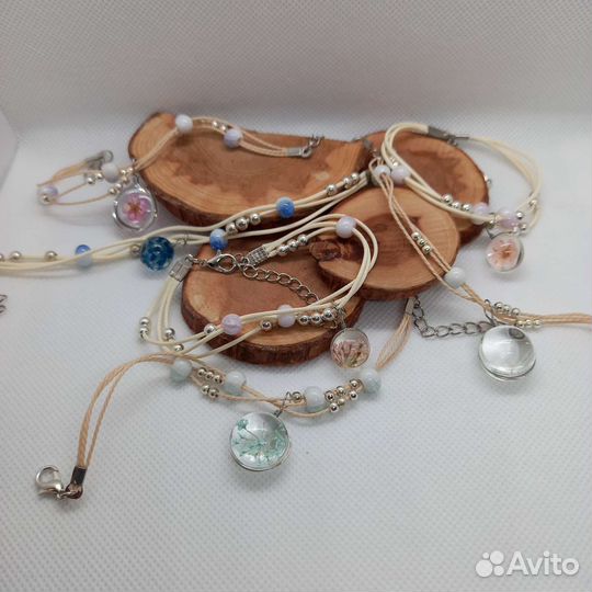 Браслет с керамическими бусинами