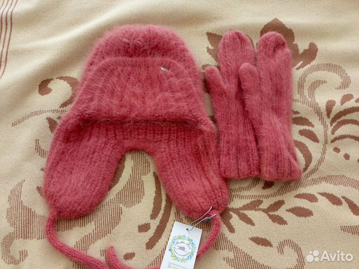 Комплект вязаный