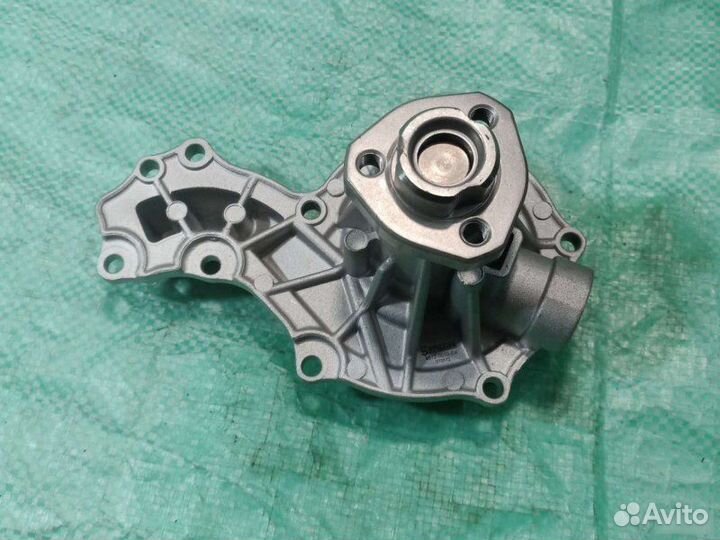 Насос водяной Volkswagen Passat B5