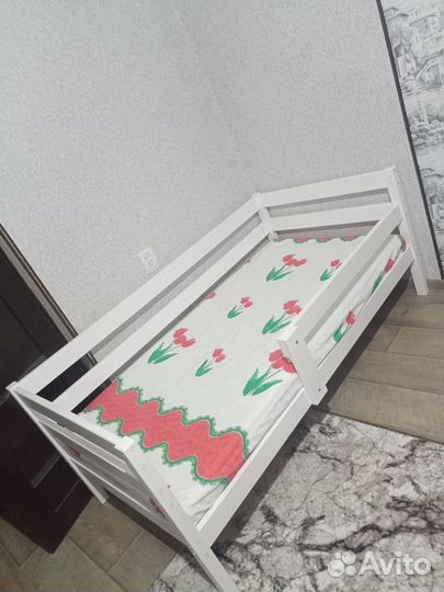 Детская кровать от 3 лет с матрасом бу
