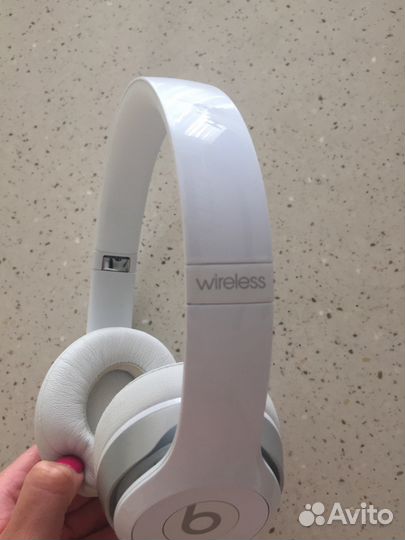 Продам оригинальные наушники Beats Solo2 белого