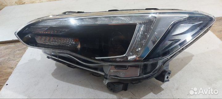 Фара светодиодная передняя левая Subaru Xv