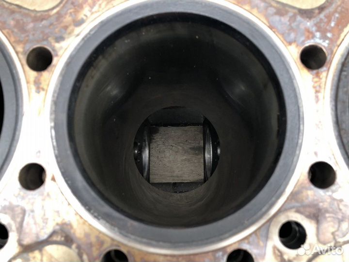 Блок двигателя D13C Volvo FH