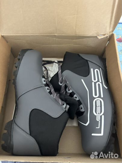 Лыжные ботинки