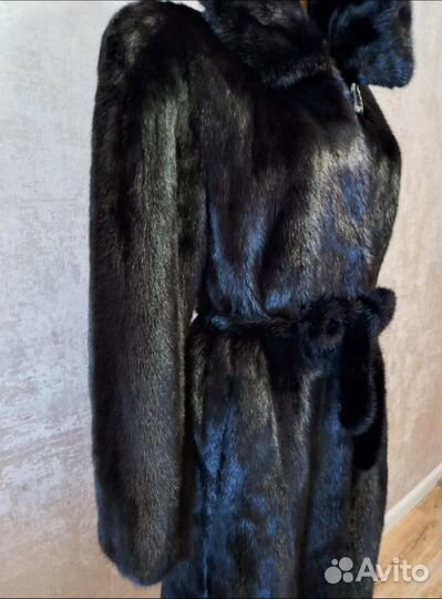 Женская норковая шуба классика
