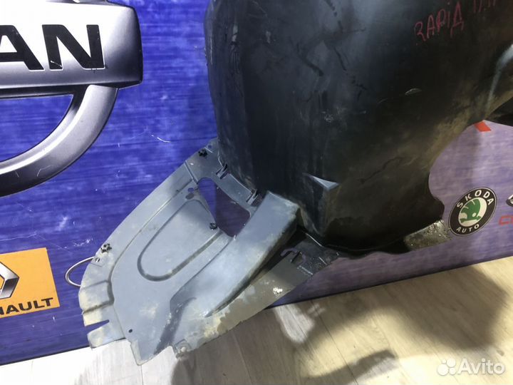 Подкрылок передний skoda rapid Прав