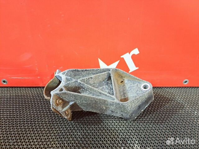 Кронштейн крыла заднего Daf XF105